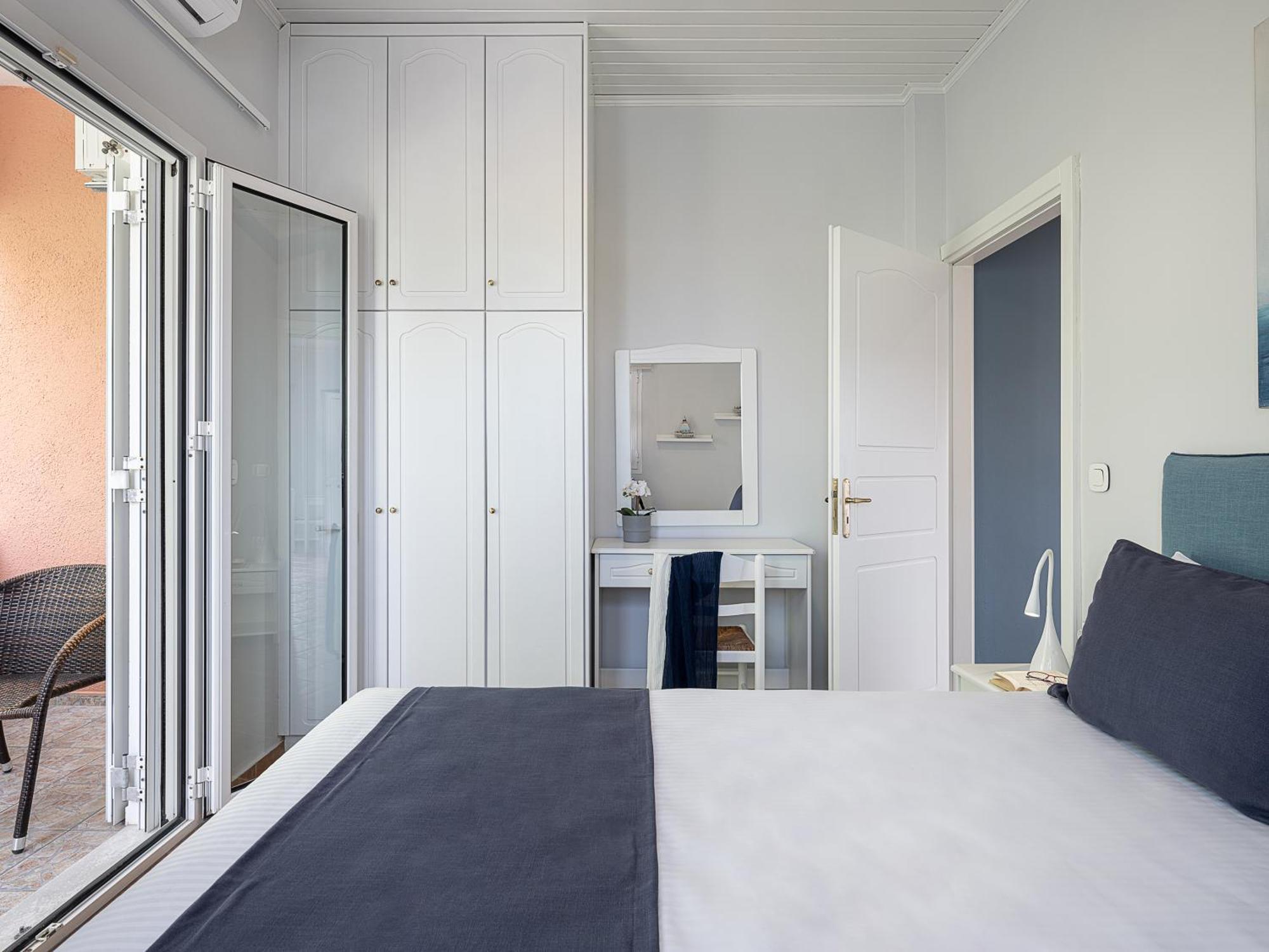 Elena Seafront Luxury Apartments Almirída Bilik gambar