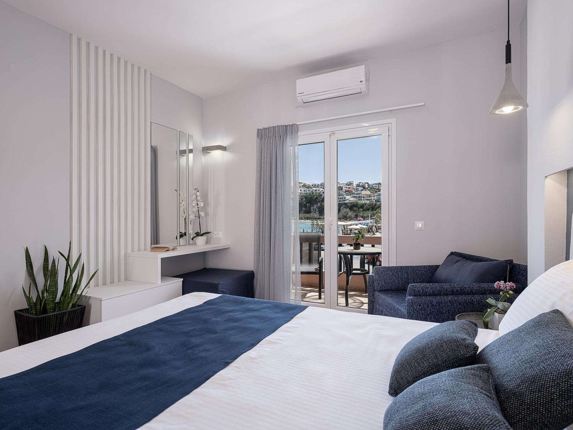 Elena Seafront Luxury Apartments Almirída Luaran gambar