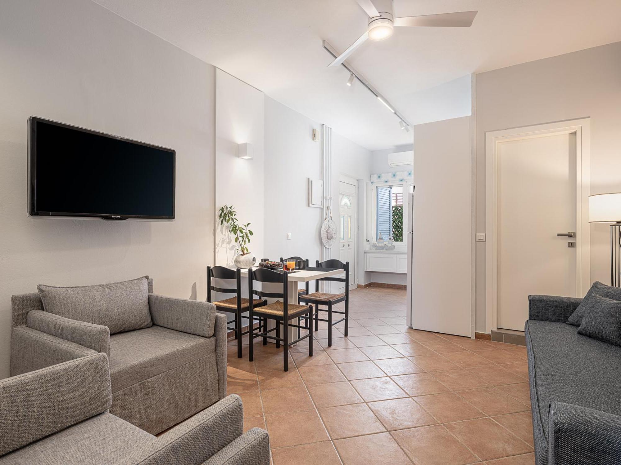 Elena Seafront Luxury Apartments Almirída Bilik gambar