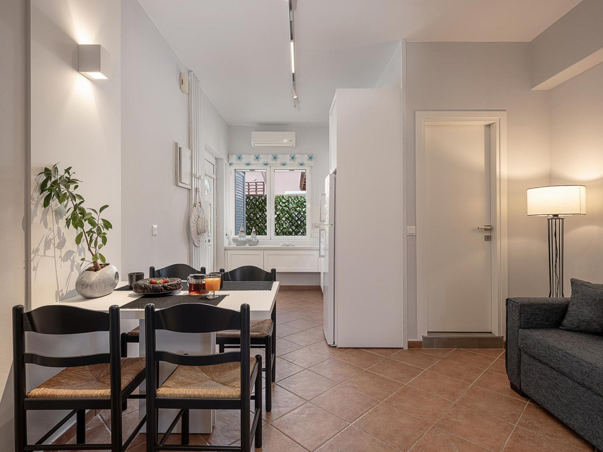 Elena Seafront Luxury Apartments Almirída Luaran gambar